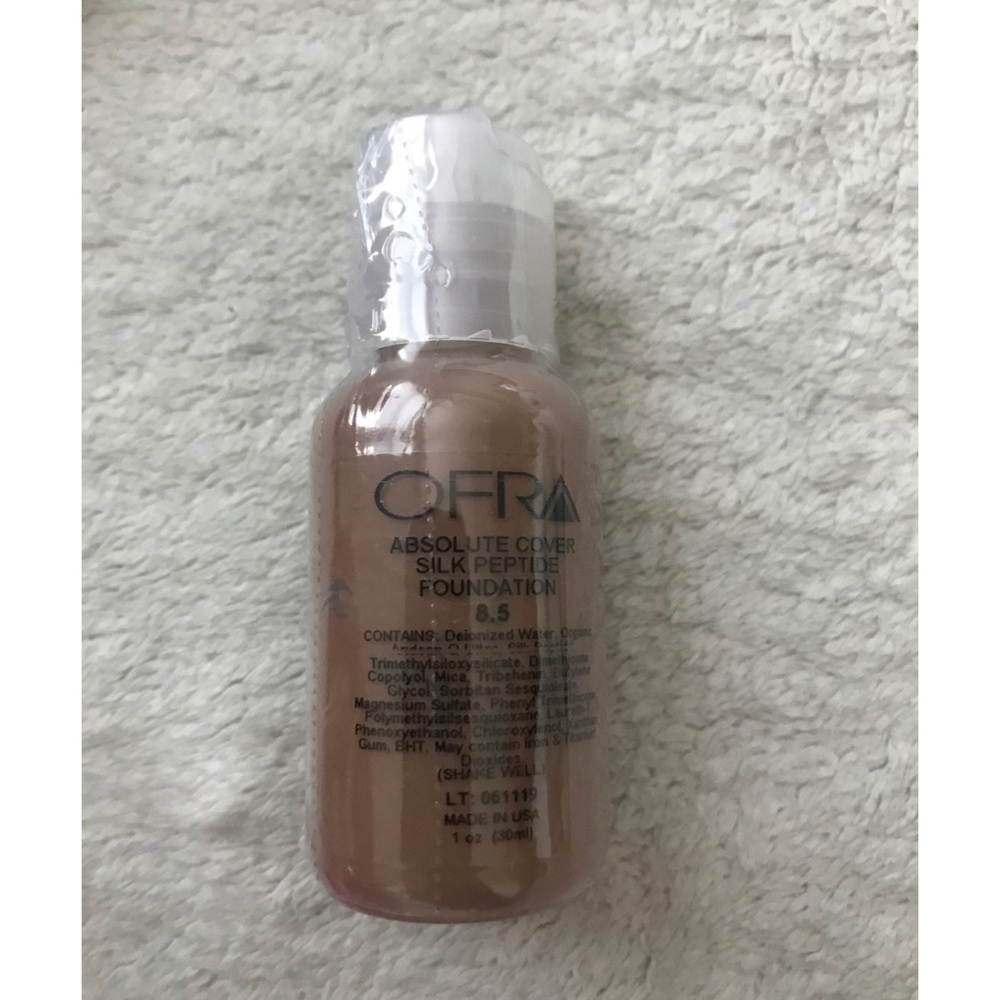 OFRA ABSOLUTE COVER SILK PEPTIDE FOUND.- Color 8.5
